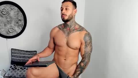 Mike Belle online show from 5, 1, 2026