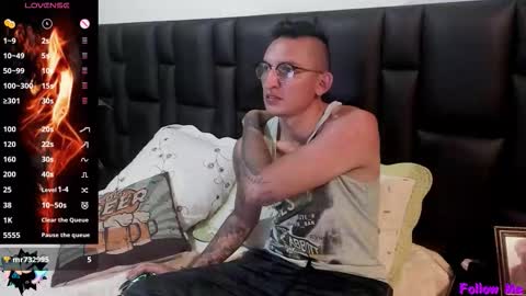 Snapshot of mike_bennet chatting on 20, 2, 2026 Mike Bennet Make me Cum Please online show from 20, 2, 2026