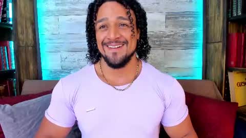 Snapshot of mike_estevess chatting on 19, 6, 2026 online show from 19, 6, 2026