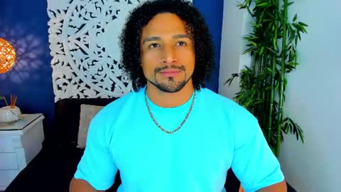 Snapshot of mike_estevess chatting on 22, 7, 2026 online show from 22, 7, 2026