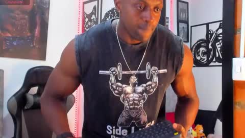 Snapshot of mike_kilian1 chatting on 20, 4, 2026 mike kilian1 online show from 20, 4, 2026