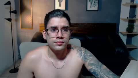 Snapshot of mike_montoya chatting on 10, 4, 2026 Mike Montoya online show from 10, 4, 2026