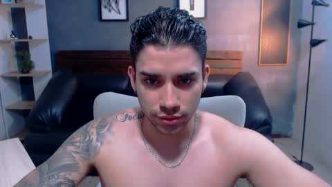 Snapshot of mike_montoya chatting on 15, 4, 2026 Mike Montoya online show from 15, 4, 2026