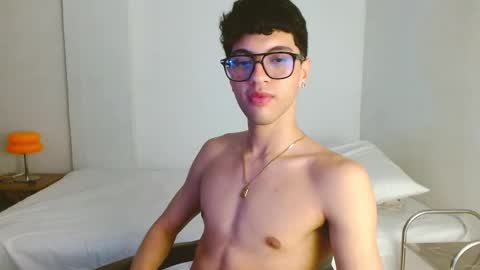 Mike Pineapple online show from 29, 11, 2025