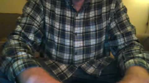 Snapshot of mikeb3200 chatting on 26, 4, 2026 mikeb3200 online show from 26, 4, 2026