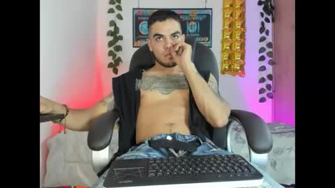 mikee_scooth online show from 25, 1, 2025