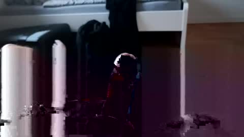 Snapshot of mikegr00 chatting on 9, 2, 2025 MikeGR online show from 9, 2, 2025