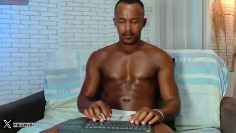 Snapshot of mikejaybr chatting on 22, 1, 2025 Mike Jay online show from 22, 1, 2025