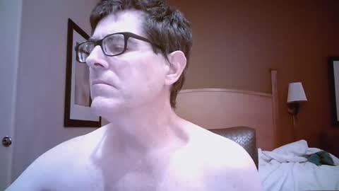 Snapshot of mikewulds chatting on 8, 6, 2026 Mike online show from 8, 6, 2026