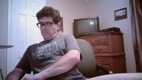 Snapshot of mikewulds chatting on 3, 7, 2026 Mike online show from 3, 7, 2026