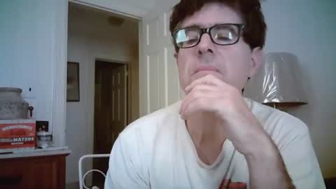 Snapshot of mikewulds chatting on 11, 7, 2026 Mike online show from 11, 7, 2026