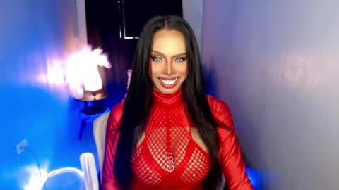 Snapshot of mikeyalawi03 chatting on 20, 4, 2026 Mistress MikeyAlawi online show from 20, 4, 2026