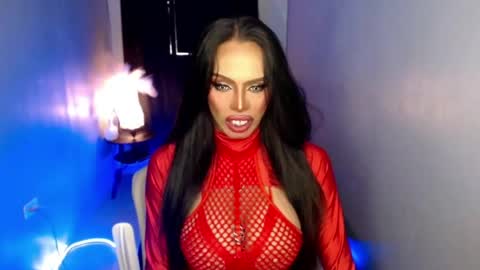 Snapshot of mikeyalawi03 chatting on 5, 5, 2026 Mistress MikeyAlawi online show from 5, 5, 2026