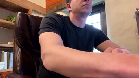 mikeydubs10 online show from 22, 4, 2026