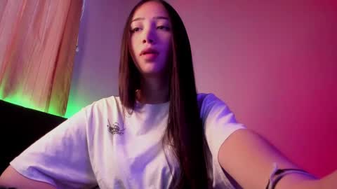 VIOLETAMIKE online show from 8, 3, 2025