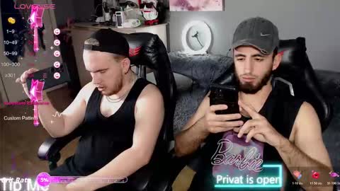 MIKI ENN ALEKS online show from 22, 10, 2025