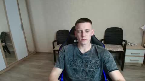Snapshot of mikimaus0101 chatting on 5, 6, 2026 Michael online show from 5, 6, 2026