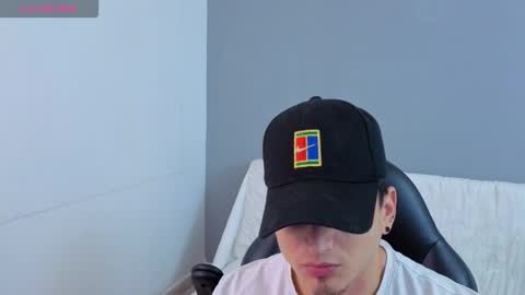 MIKKE online show from 1, 2, 2026