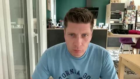 Snapshot of miklp8463 chatting on 2, 5, 2026 miklp8463 online show from 2, 5, 2026
