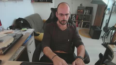 Snapshot of mikmik91 chatting on 7, 5, 2026 mikmik91 online show from 7, 5, 2026
