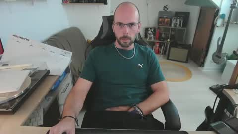 Snapshot of mikmik91 chatting on 4, 6, 2026 mikmik91 online show from 4, 6, 2026