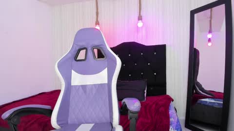 Snapshot of miku_katsuragi chatting on 13, 5, 2026 miku katsuragi online show from 13, 5, 2026