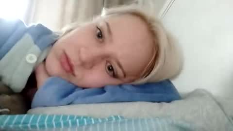 Snapshot of mila_420 chatting on 10, 4, 2026 Mila 420 online show from 10, 4, 2026