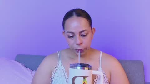 Snapshot of mila_chic chatting on 26, 7, 2026 mila online show from 26, 7, 2026