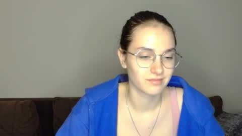 mila_keyy online show from 8, 9, 2025