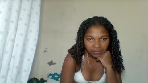 Snapshot of mila_lunah chatting on 3, 5, 2026 mila_lunah online show from 3, 5, 2026