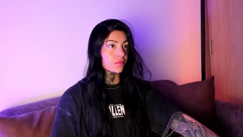     online show from 5, 11, 2025