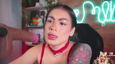 Snapshot of mila_snoow chatting on 22, 4, 2026 M I L A online show from 22, 4, 2026