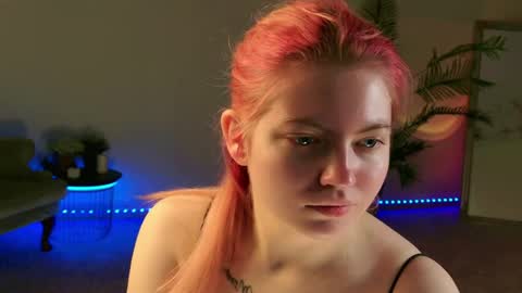 Snapshot of mila_taylorrr chatting on 26, 5, 2026 Lisa online show from 26, 5, 2026
