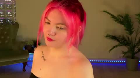 Snapshot of mila_taylorrr chatting on 19, 6, 2026 Lisa online show from 19, 6, 2026