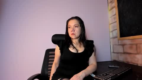 mila_toro online show from 9, 1, 2026