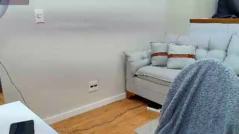 Snapshot of mila_vvoss chatting on 22, 7, 2026 Mila Voz online show from 22, 7, 2026