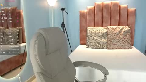 Snapshot of milaa_star chatting on 24, 2, 2026 milaa_star online show from 24, 2, 2026