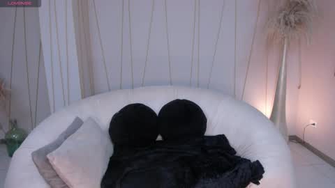 Mila online show from 14, 9, 2025