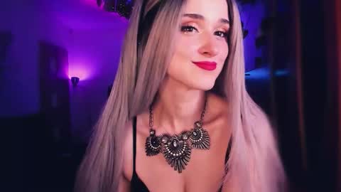 MiladyJolie online show from 22, 11, 2025