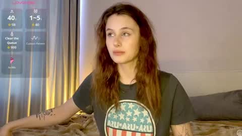 Snapshot of milaelin chatting on 26, 7, 2026 Mila online show from 26, 7, 2026