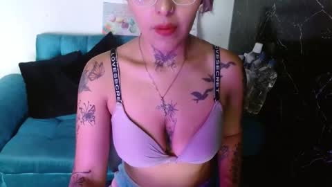 Snapshot of milafuckass chatting on 20, 10, 2025 milafuckass online show from 20, 10, 2025