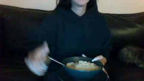 MilaGabor online show from 5, 1, 2026