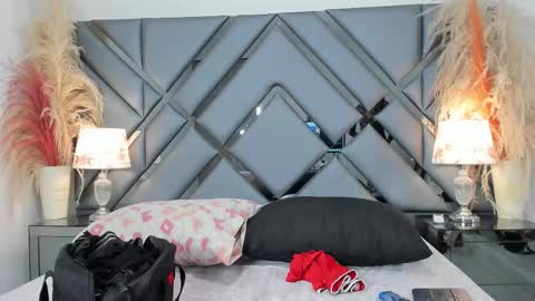 Snapshot of milan_lewiss chatting on 18, 11, 2025 milan_lewiss online show from 18, 11, 2025