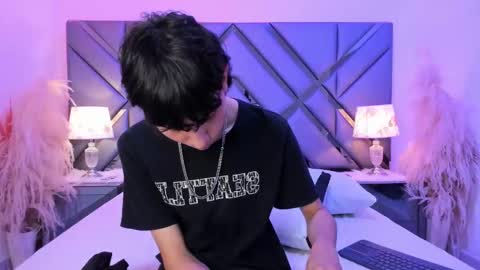 Snapshot of milan_lewiss chatting on 23, 2, 2026 milan_lewiss online show from 23, 2, 2026