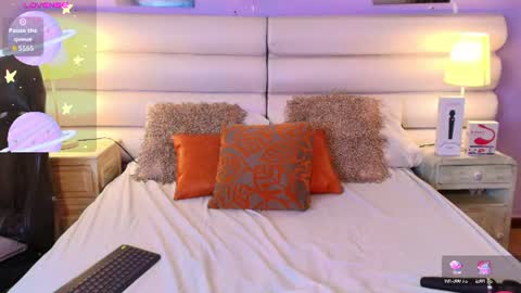 Snapshot of milan_sweetie chatting on 18, 6, 2026 milan_sweetie online show from 18, 6, 2026