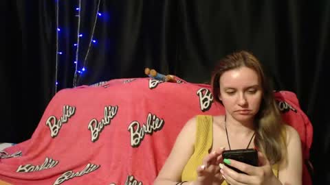 Snapshot of milana696969 chatting on 18, 5, 2026 MilAna online show from 18, 5, 2026