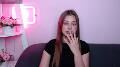 Snapshot of milanaangelas chatting on 20, 6, 2026 milanaangelas online show from 20, 6, 2026