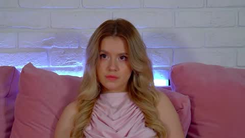 MilanaBalmain online show from 11, 4, 2026