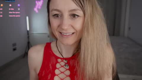 Snapshot of milanacamgirl chatting on 4, 5, 2026 Milana online show from 4, 5, 2026