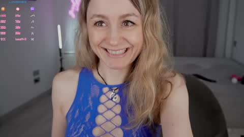 Snapshot of milanacamgirl chatting on 14, 5, 2026 Milana online show from 14, 5, 2026
